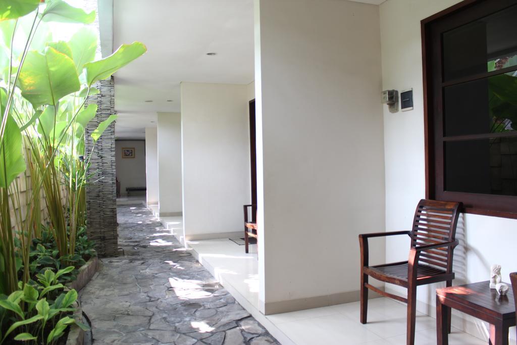 อินกูตา เรสซิ้เดนซ์ แอนด์ วิลลา Hotel เซมินยัค ภายนอก รูปภาพ