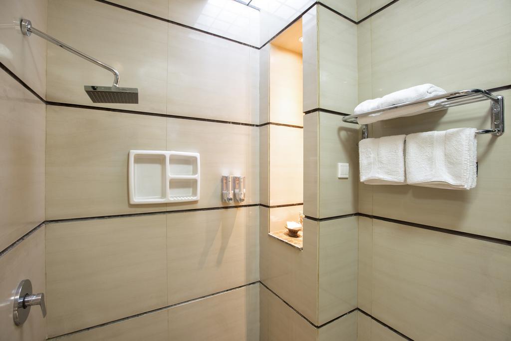 อินกูตา เรสซิ้เดนซ์ แอนด์ วิลลา Hotel เซมินยัค ภายนอก รูปภาพ